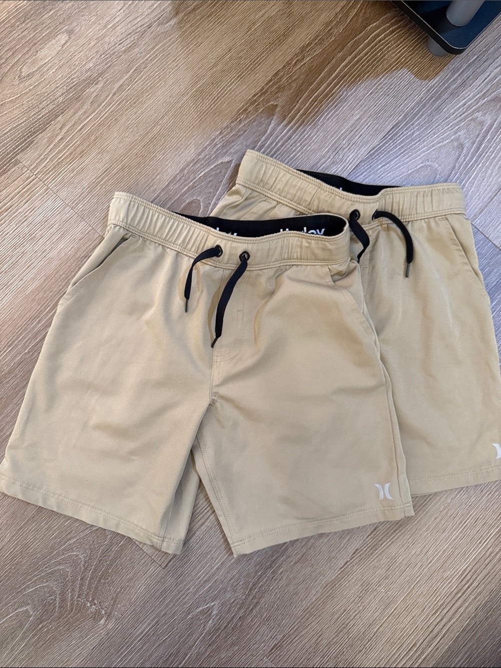 Hurley Boy’s Tan Khaki Athletic Elastic Drawstring Shorts w/ Pockets - 6/7